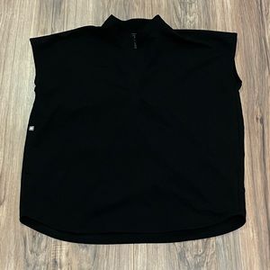 Women’s figs scrub top